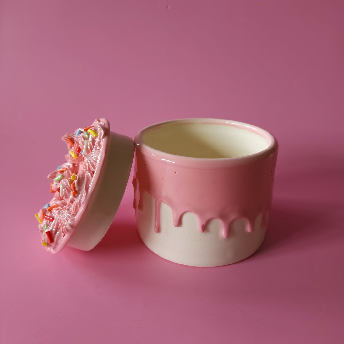 Cake Box with sprinkles and piped icing