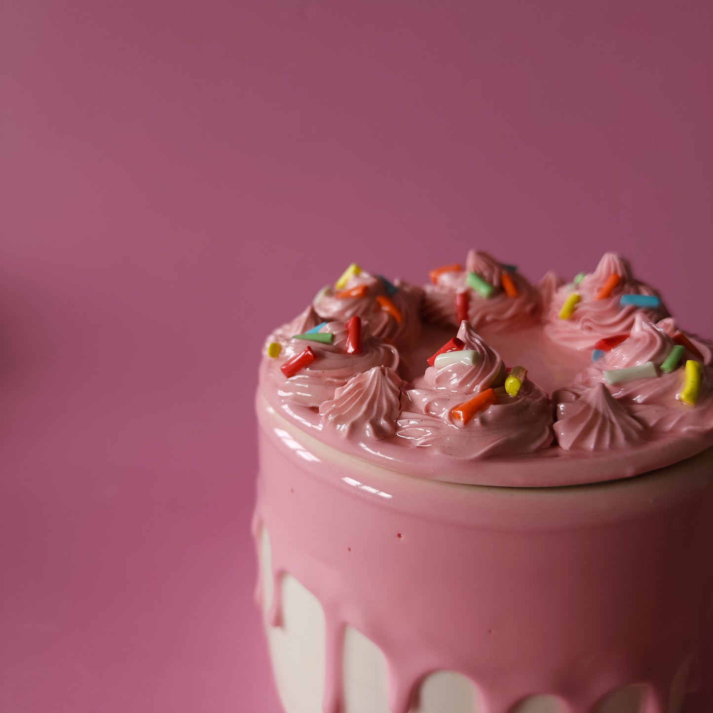 Cake Box with sprinkles and piped icing