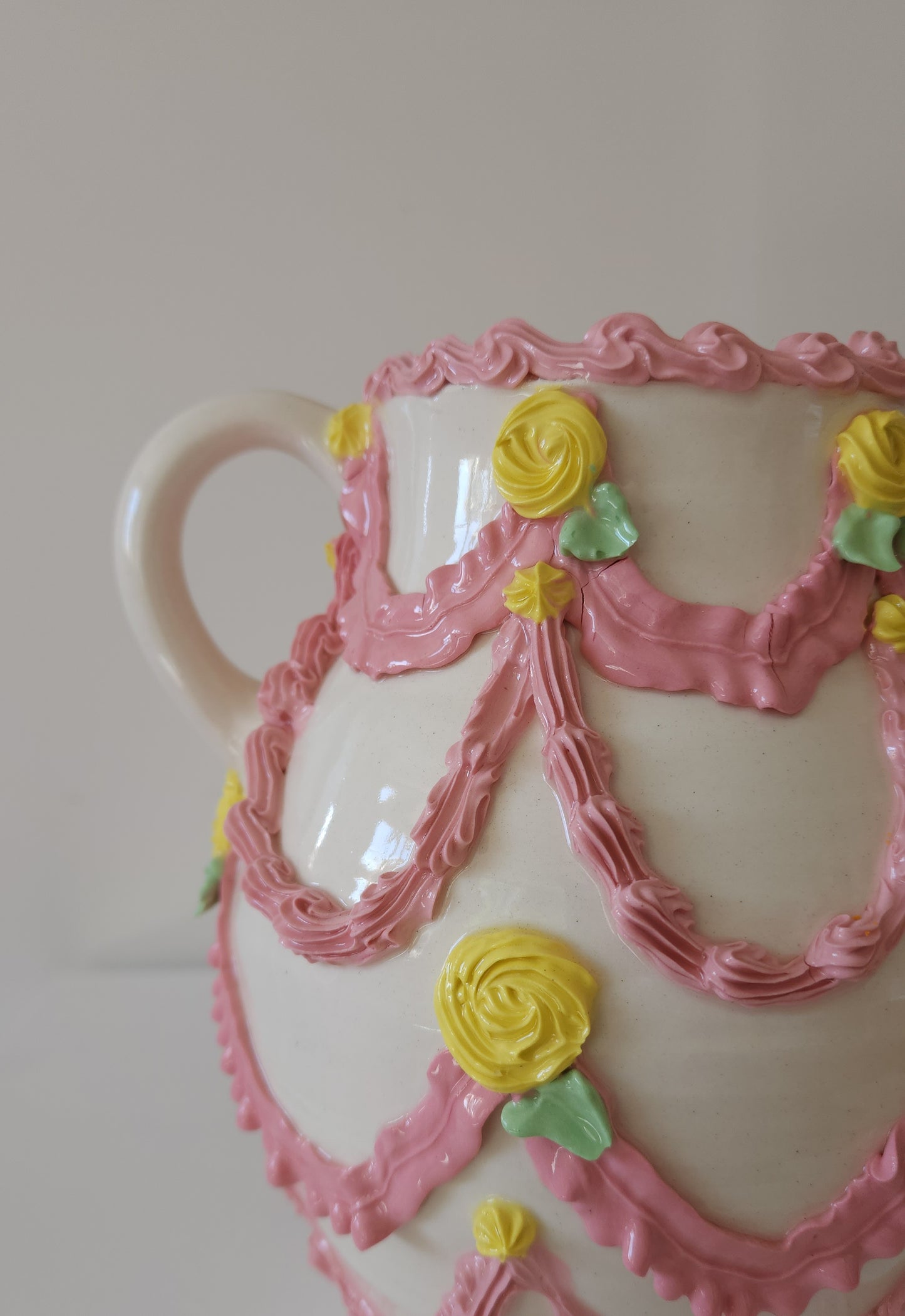 Cake vase extravaganza