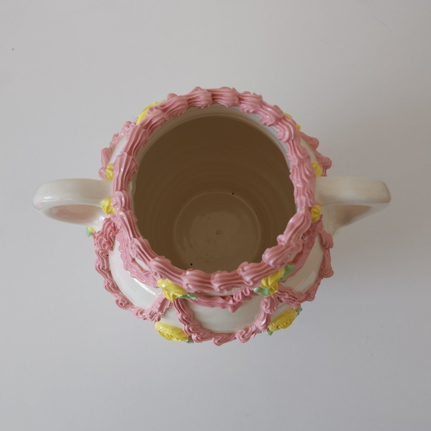 Cake vase extravaganza