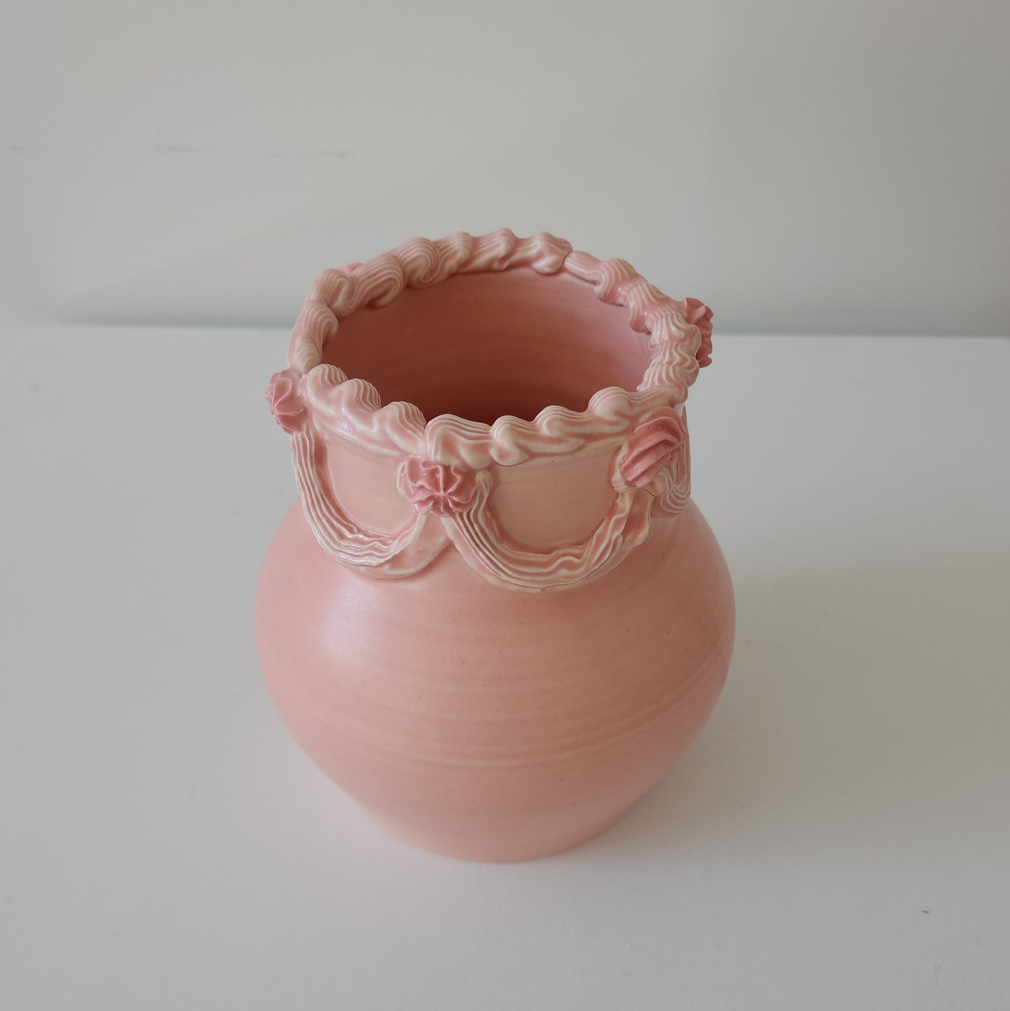 Cake vase Strawberry buttercream