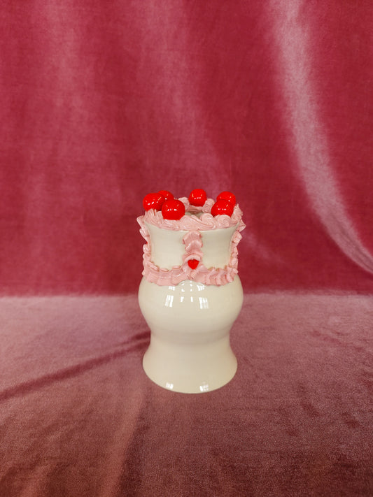 Cake vase - cutie pie