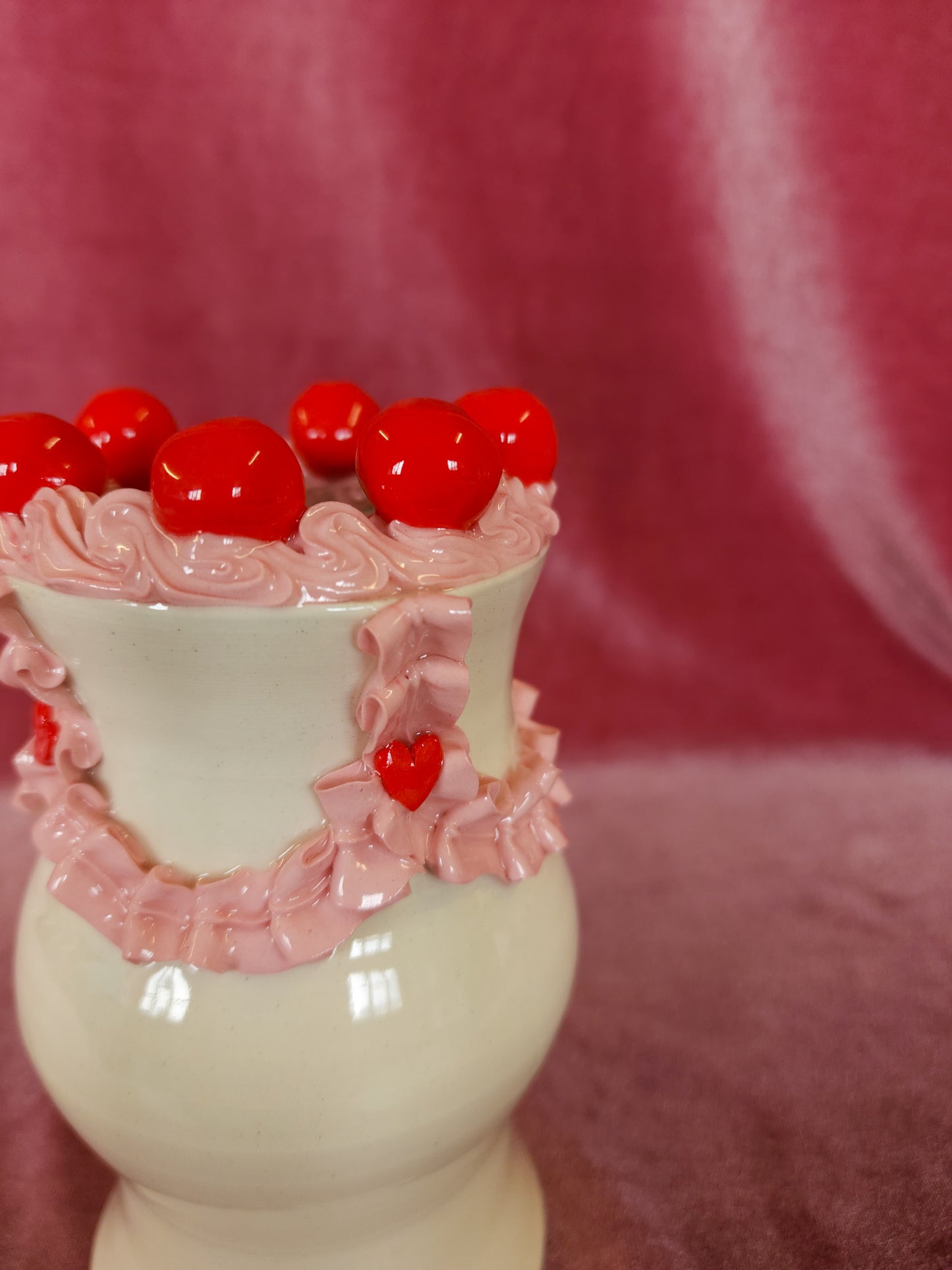 Cake vase - cutie pie
