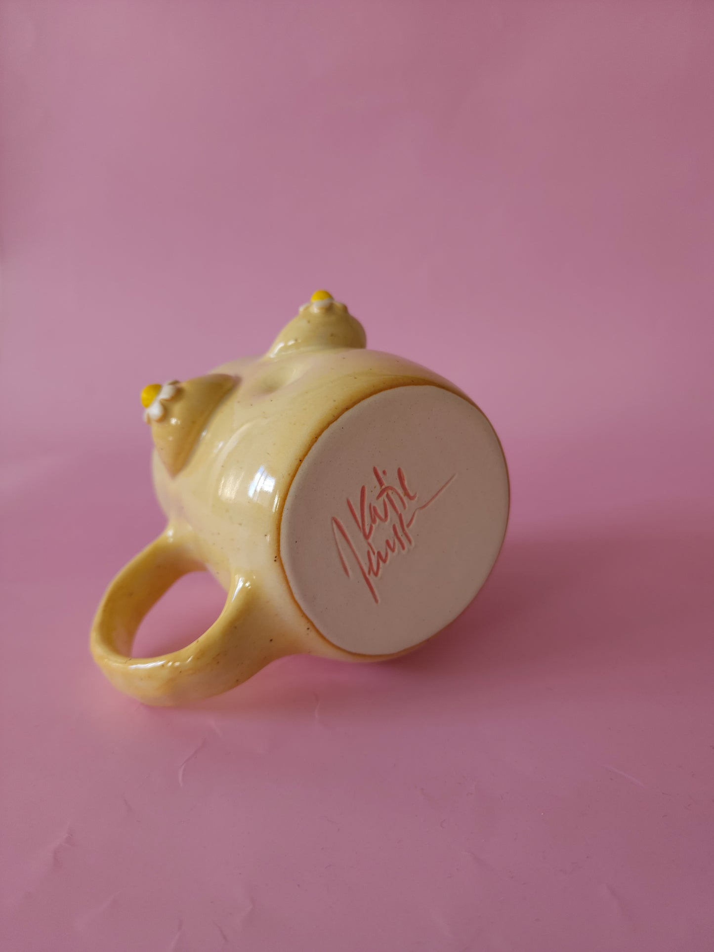 Boob mug - speckle + daisies