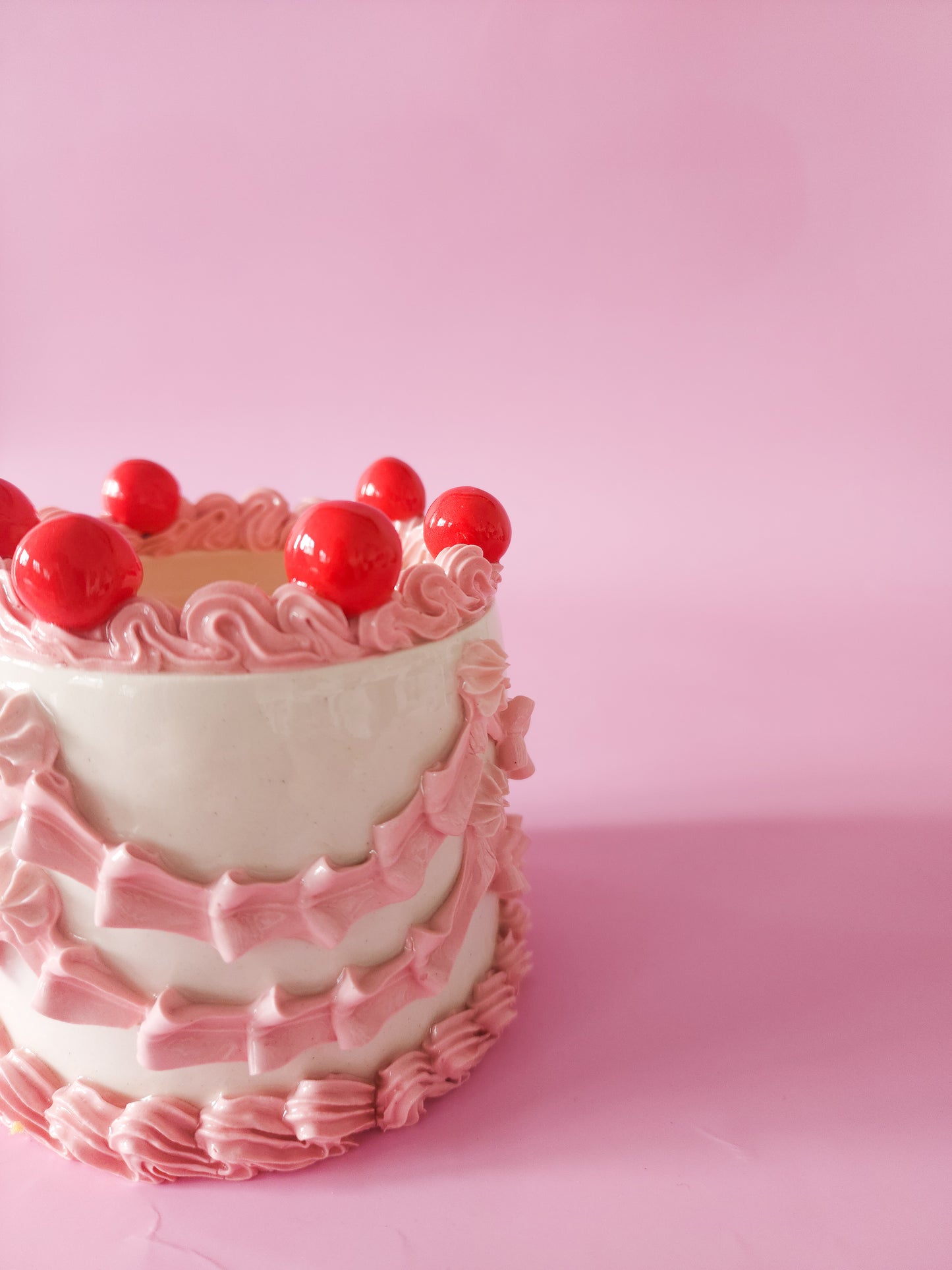 Ceramic cake candle