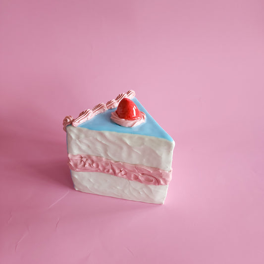 Cake slice sculpture - Blueberry and strawberry buttercream icing