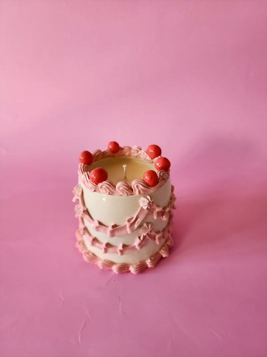 Ceramic cake candle large - strawberry buttercream