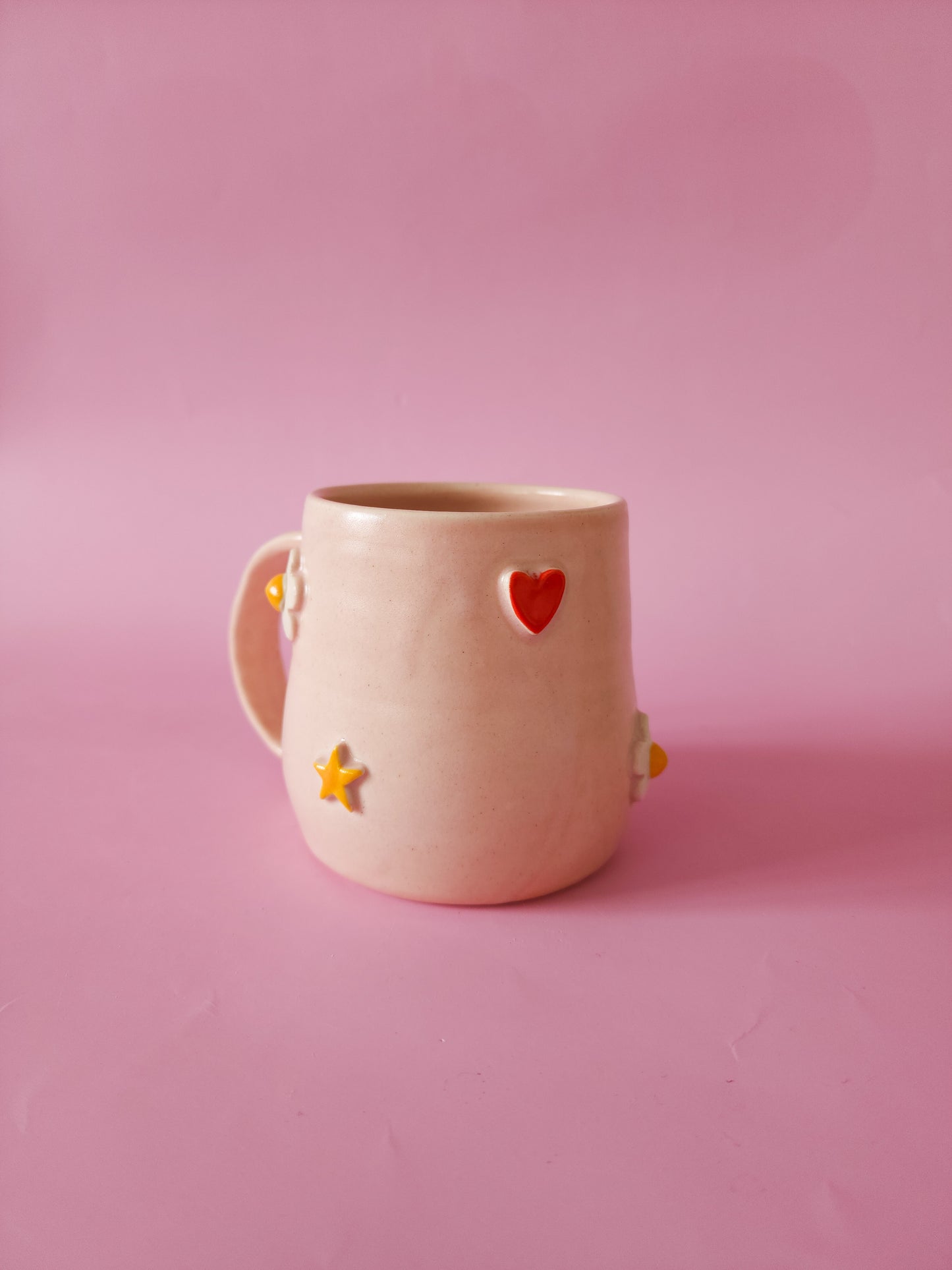 Daisy + heart + star mug