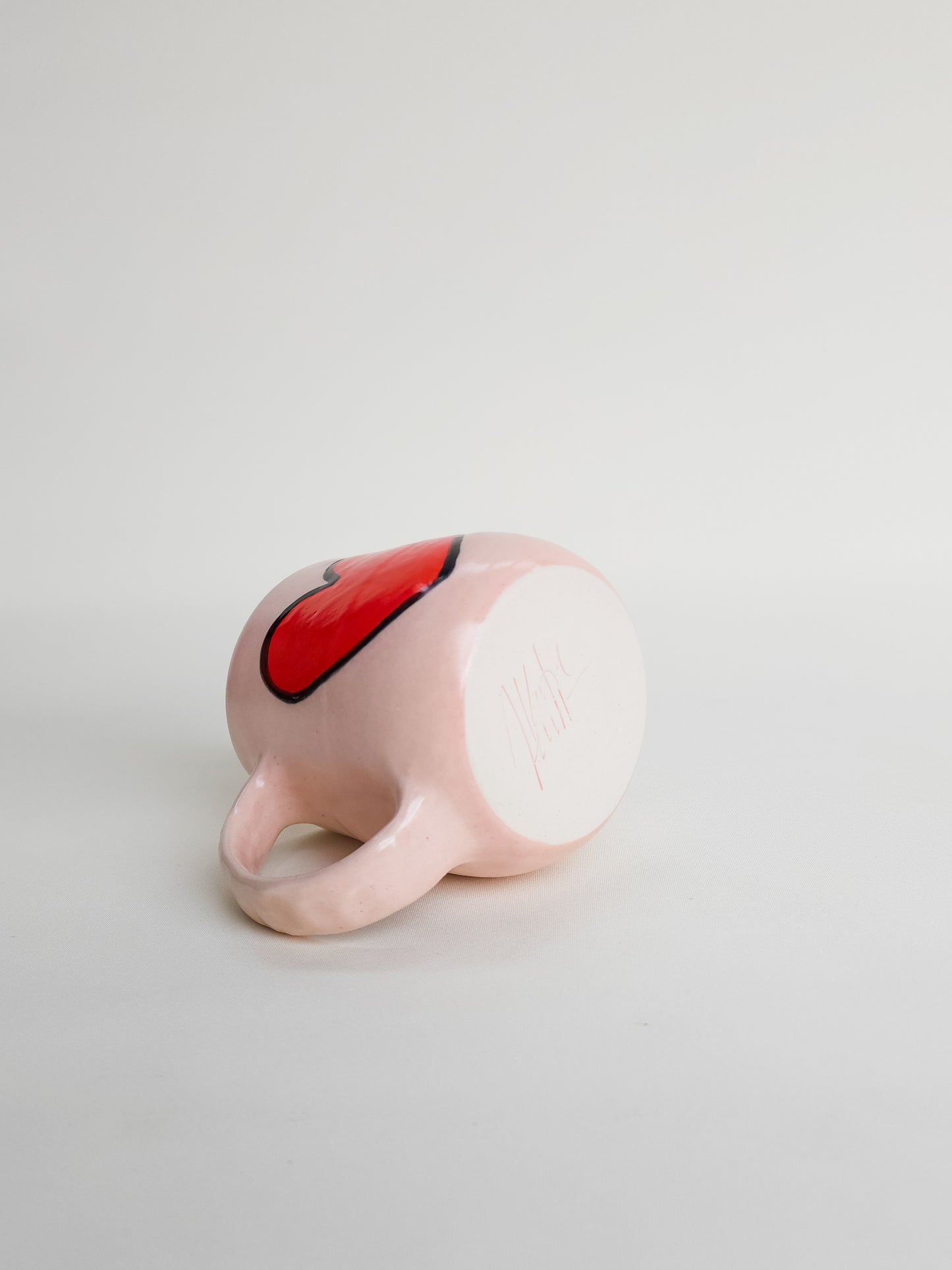 Love heart mug pink