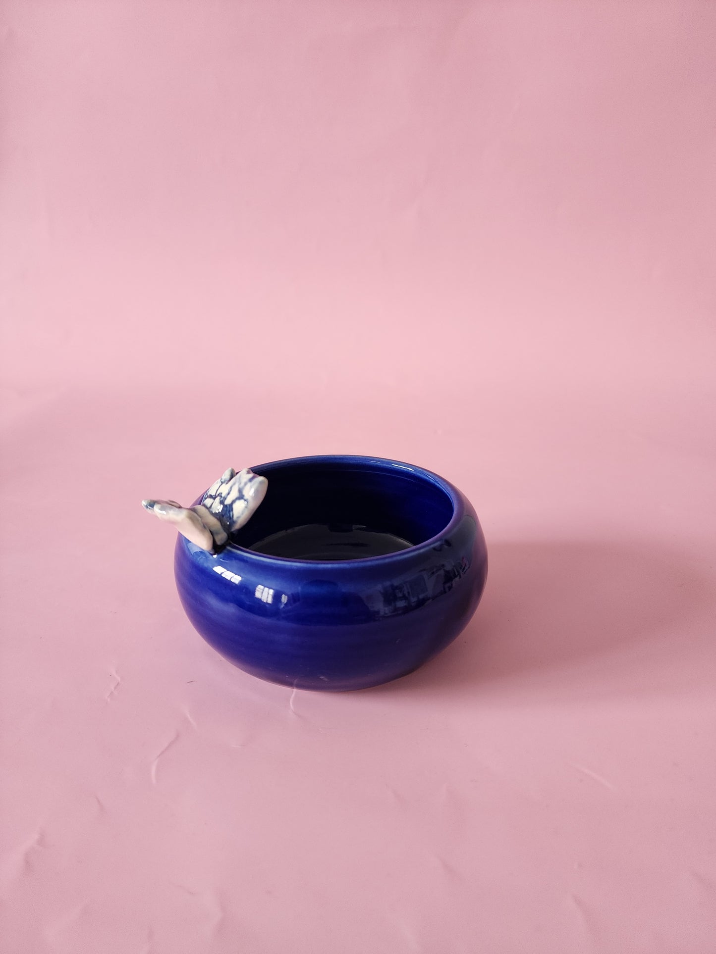 Butterfly bowl