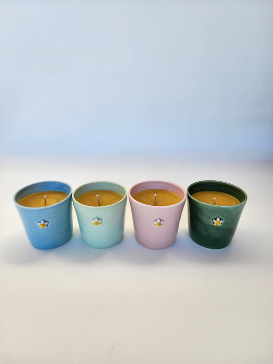 Daisy tumbler with beeswax candle