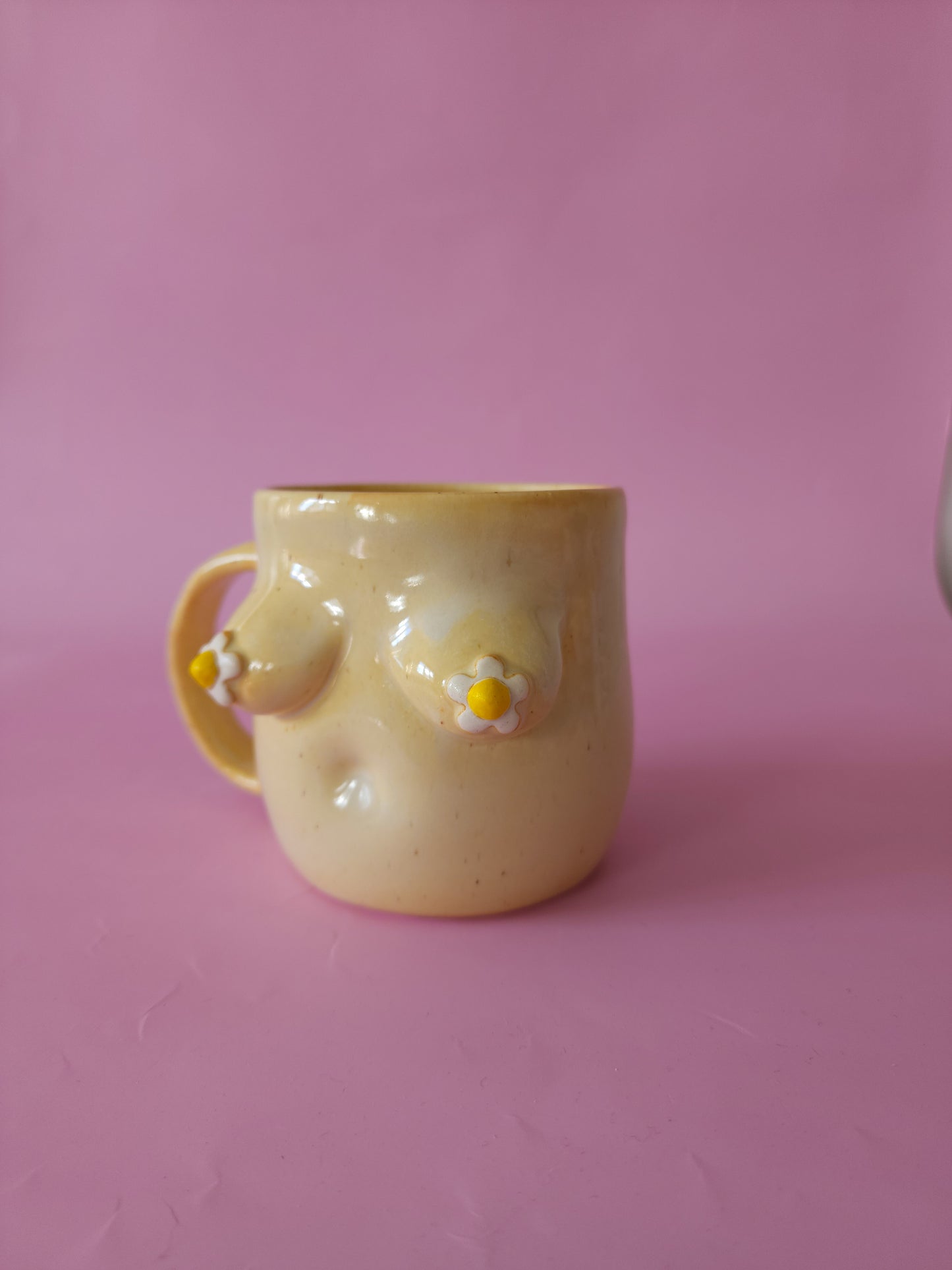 Boob mug - speckle + daisies