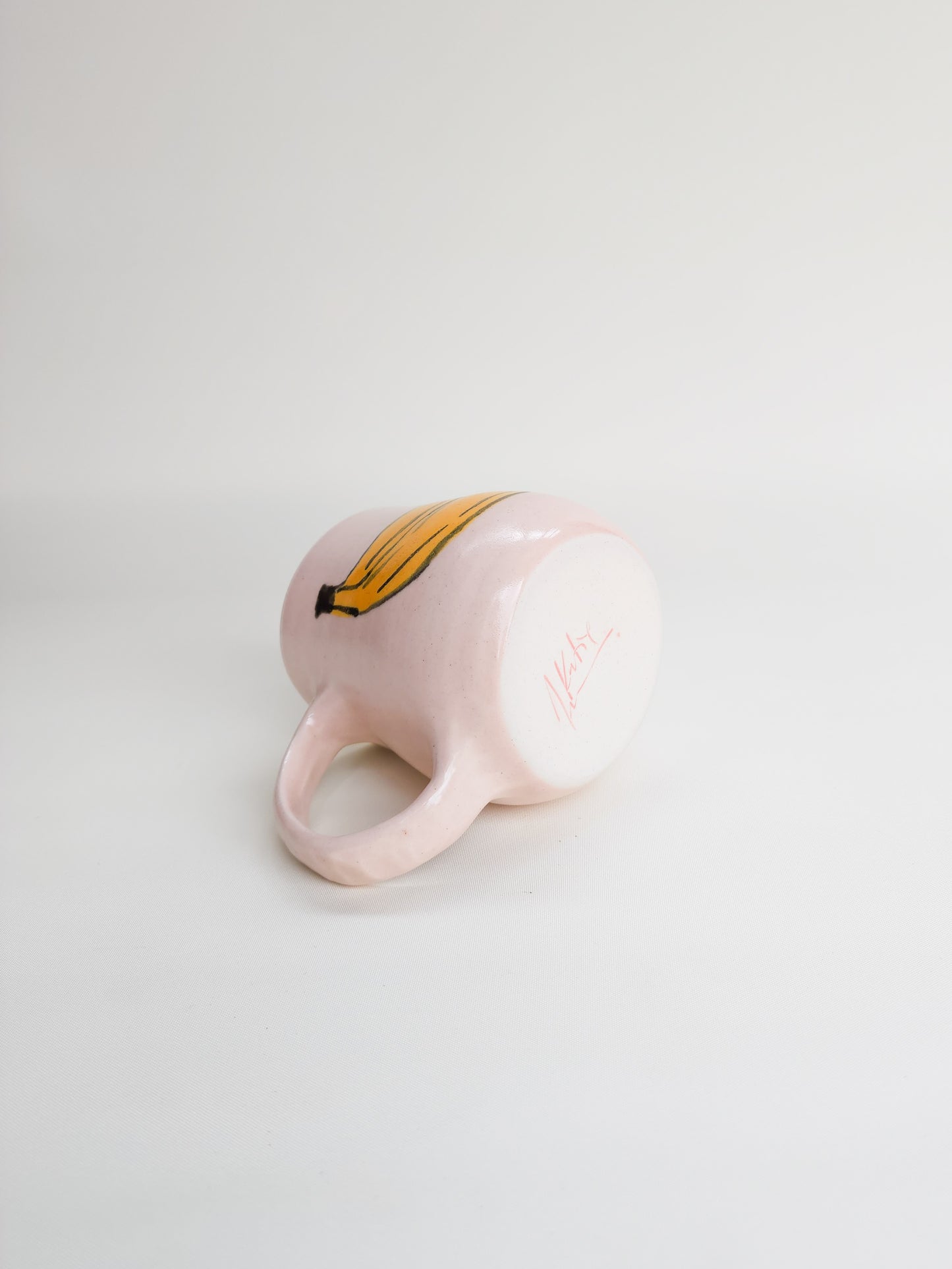 Banana Mug - pink (large)