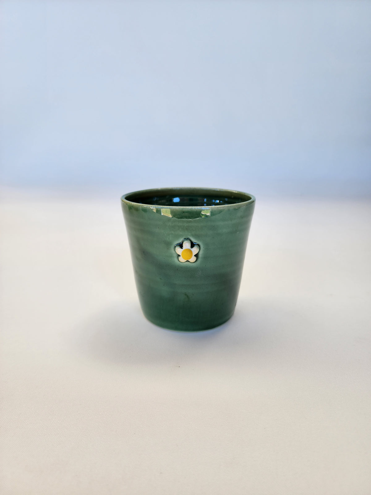 Daisy tumbler with beeswax candle