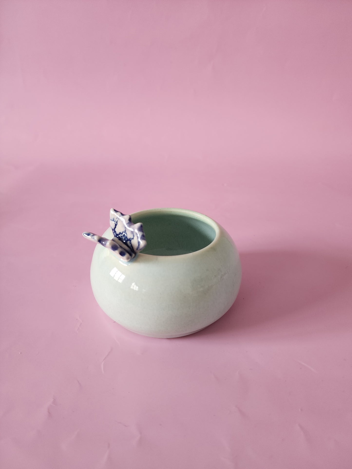 Butterfly bowl