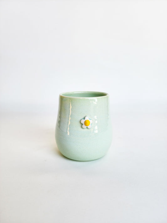 Light green daisy tumbler