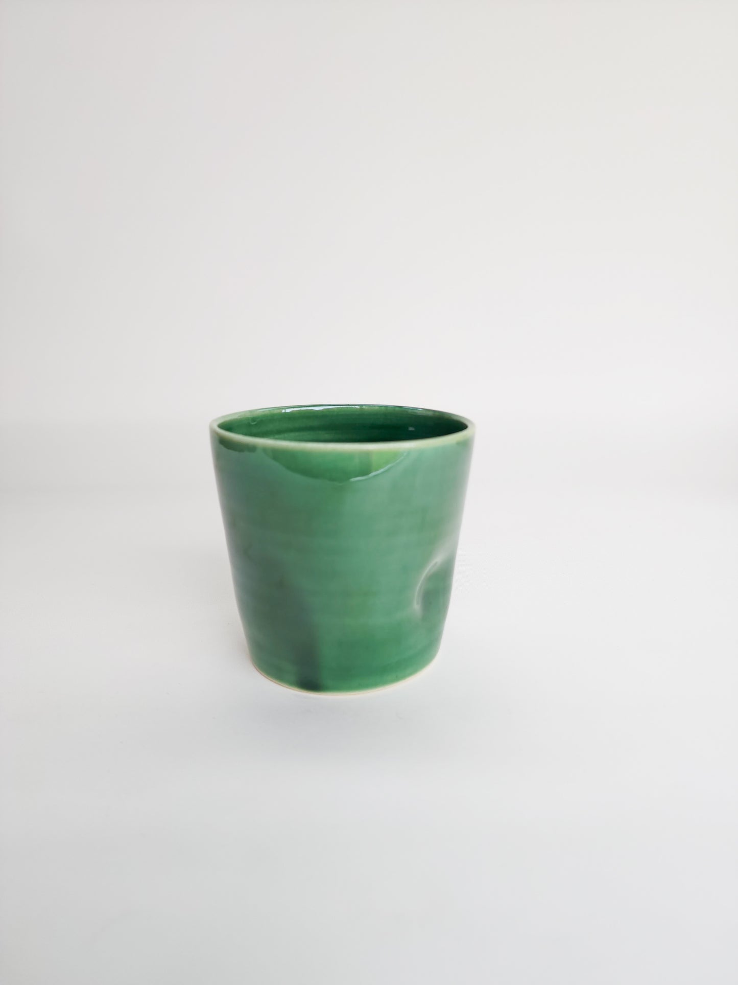 Glossy green tumbler
