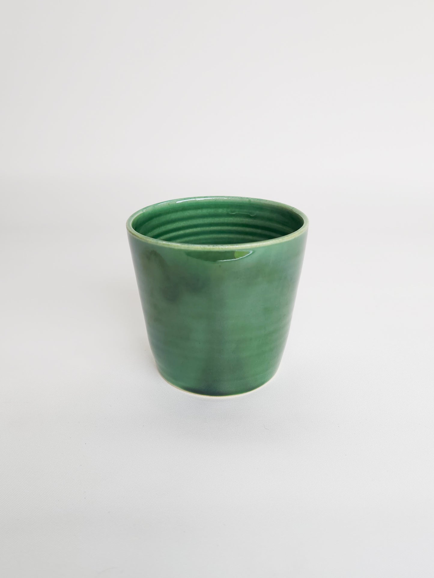 Glossy green tumbler