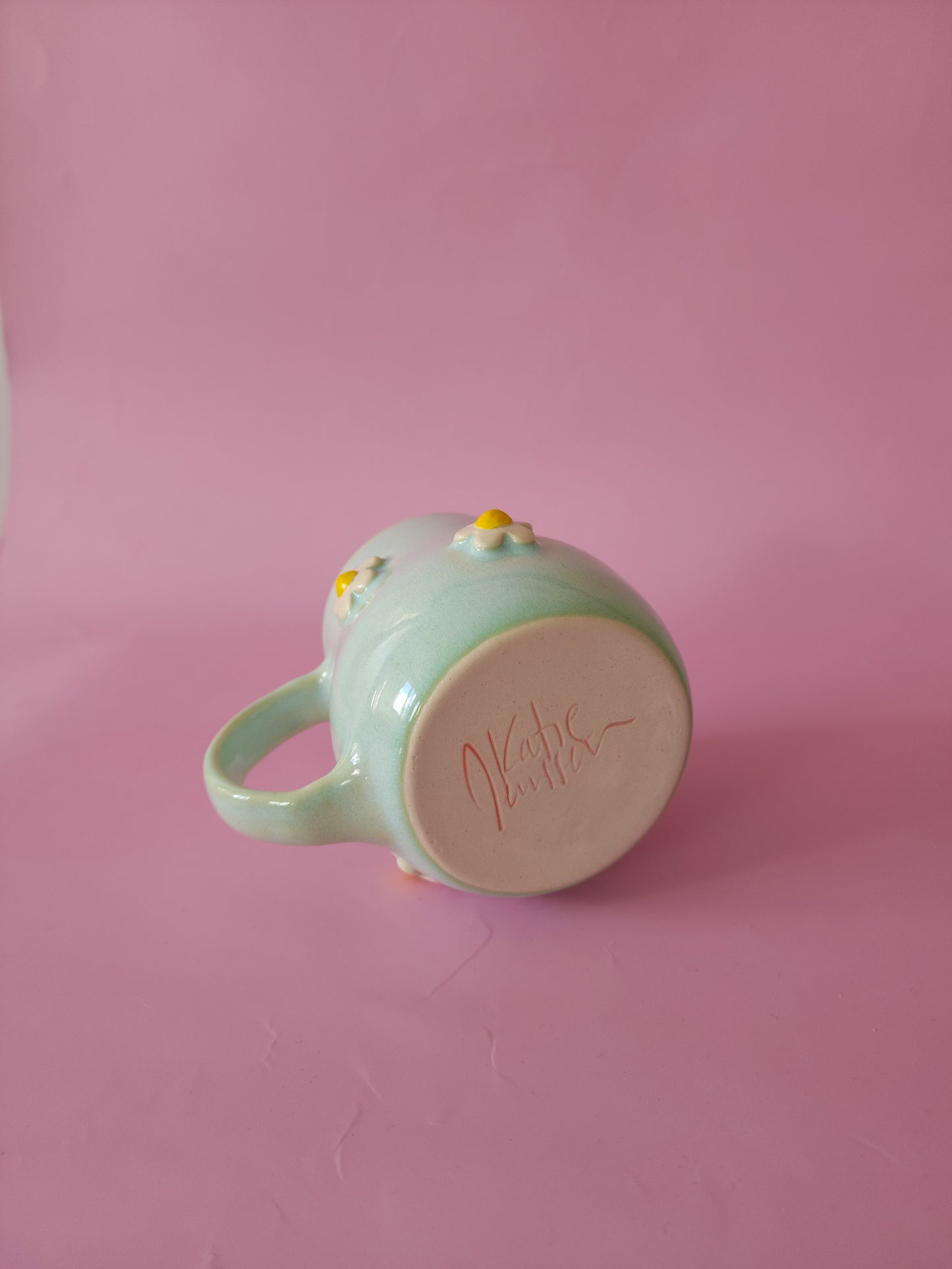 Mint green daisy mug