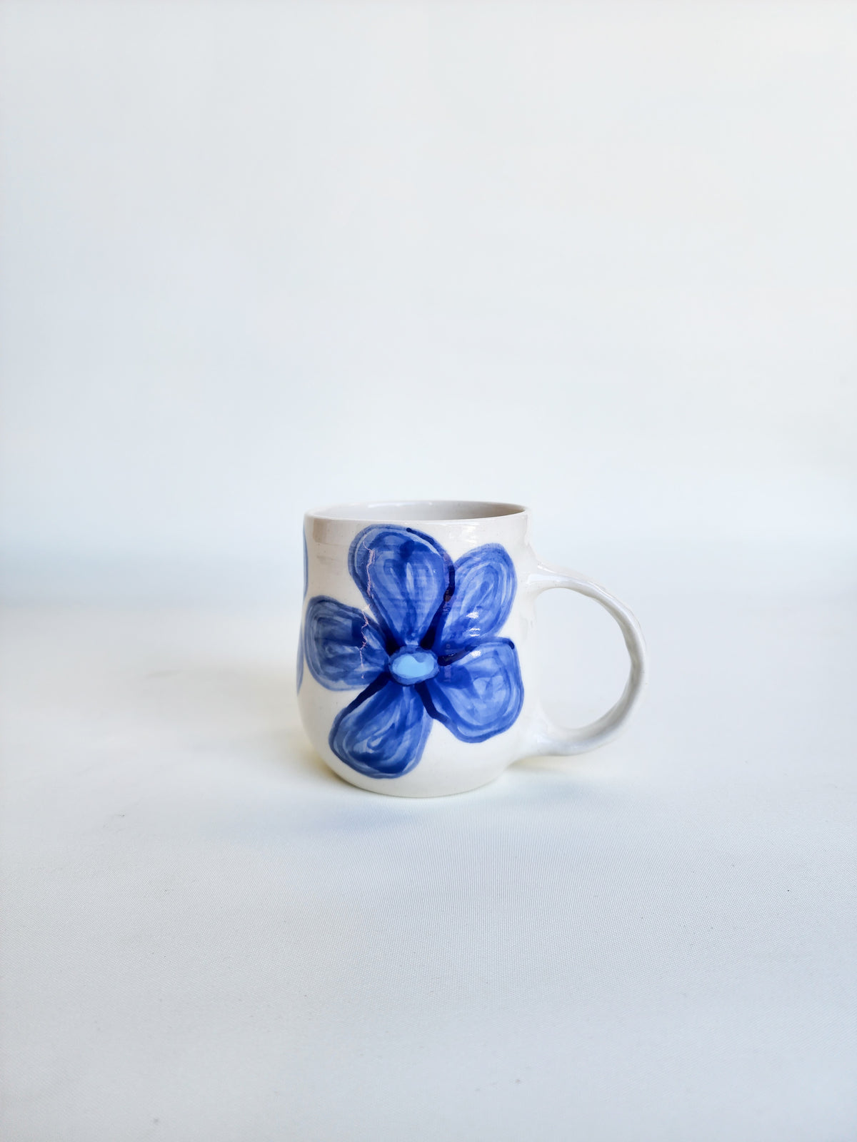 Blue flower mug